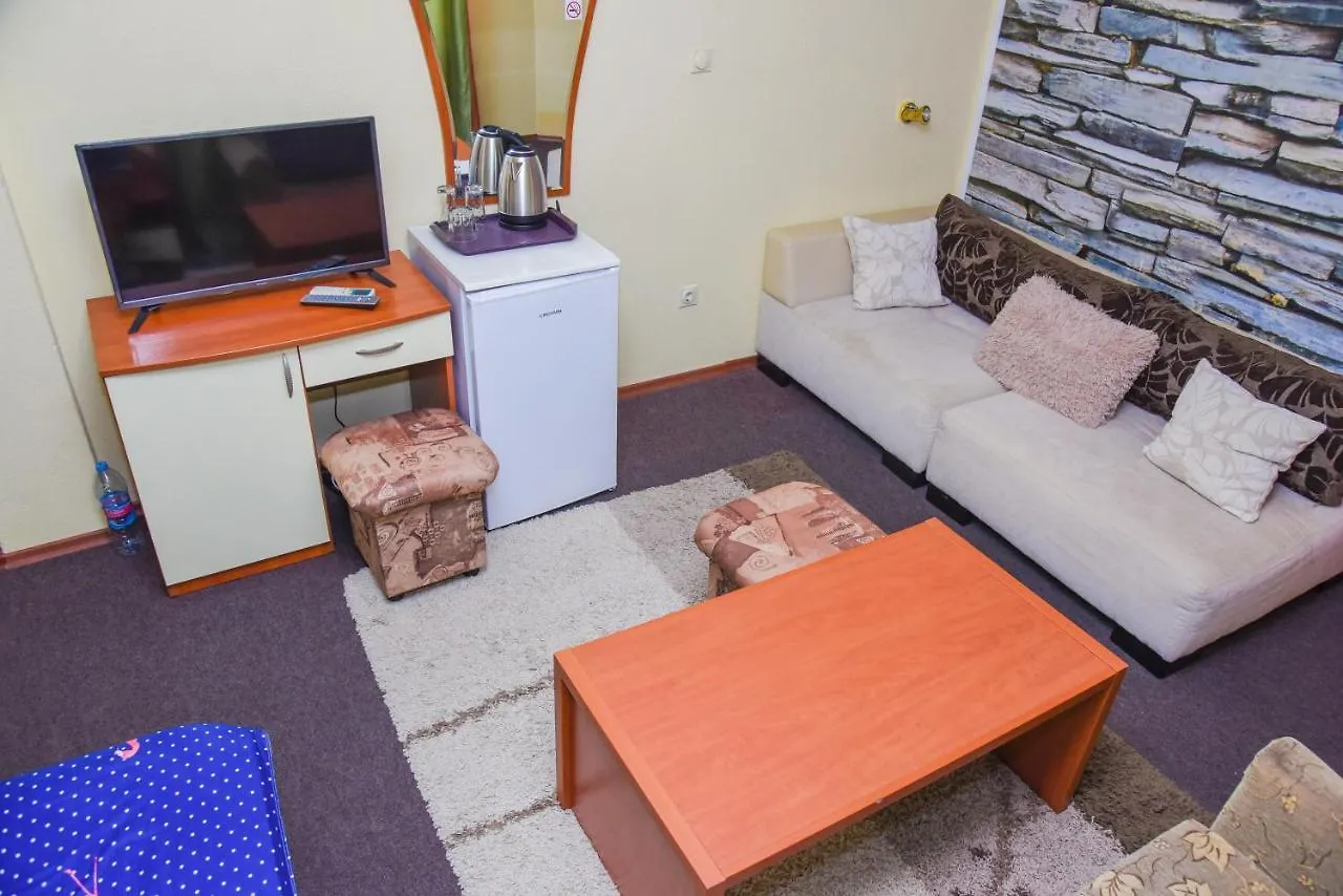 Comfortable Rooms Burgas Homestay