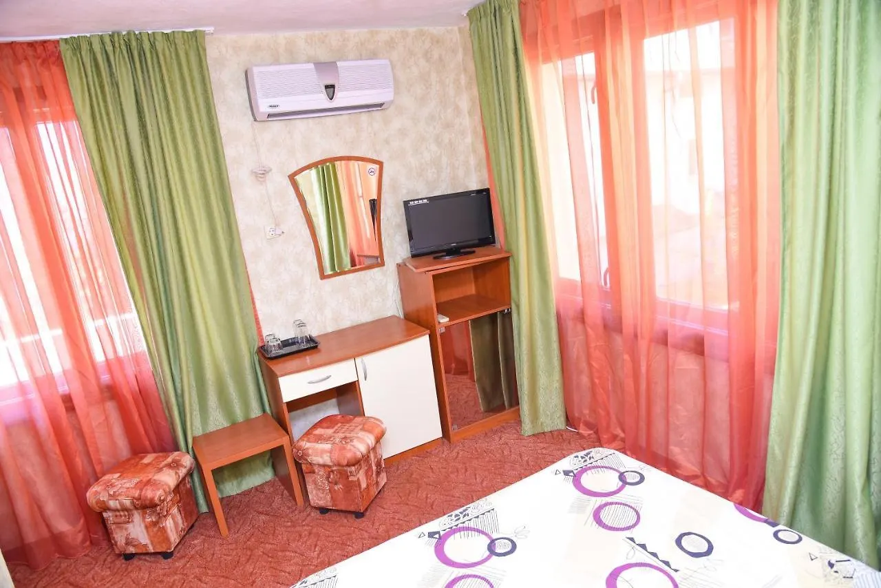 Comfortable Rooms Burgas 0*,