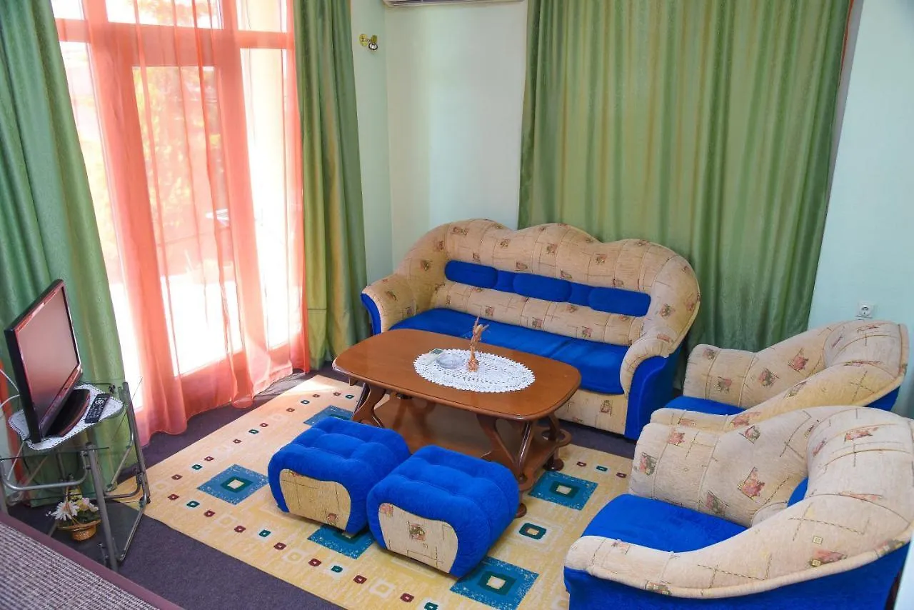 Comfortable Rooms Burgas 0*,